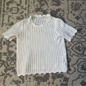 Gap White Crochet Short Sleeve Top size small fits like XS